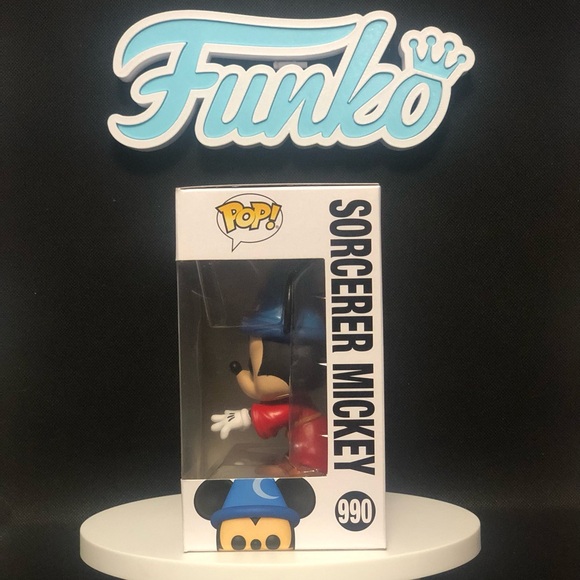 Sorcerer Mickey- 990 (Fantasia)- Disney- Mint Condition- Funko - Picture 5 of 8